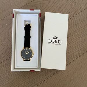 Lord black and gold watch